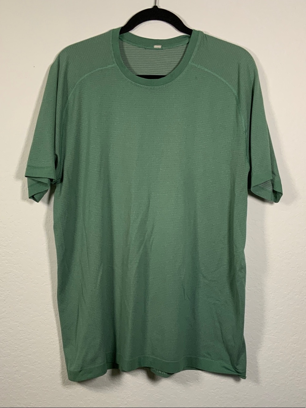 lululemon athletica Men's Metal Vent Tech SS Shirt
